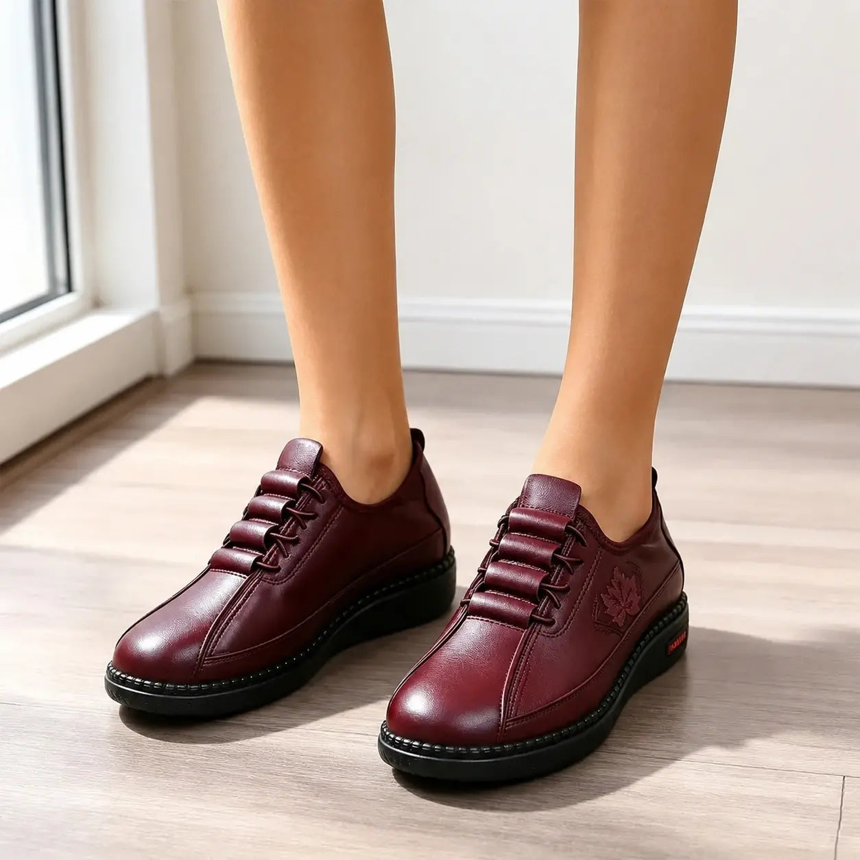 👟【36-43】Damskie, wsuwane, płaskie buty ze skóry naturalnej – lekkie i z miękką podeszwą zapewniającą wygodę – szerokie, codzienne mokasyny, odpowiednie dla seniorów.