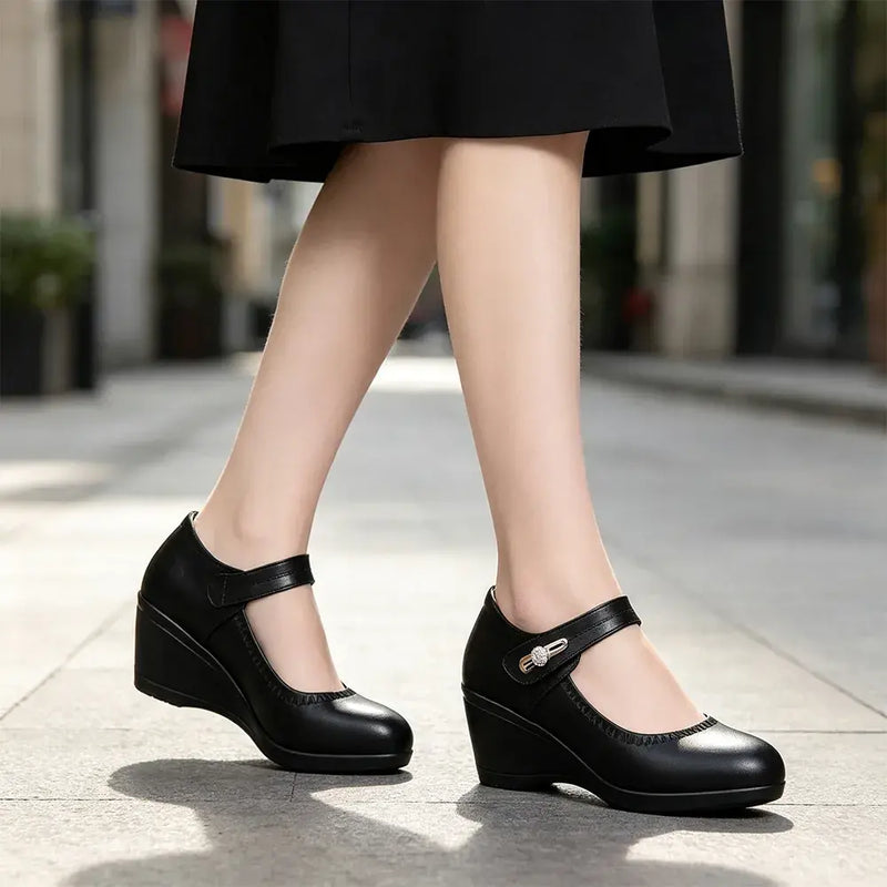 【35-41】Zapatos de piel suave con suela blanda y tacón de cuña antideslizantes para madres