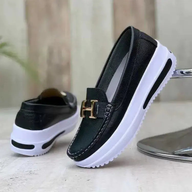 【35–43】Damskie mokasyny na platformie – duże rozmiary, metalowa klamra, casualowy styl