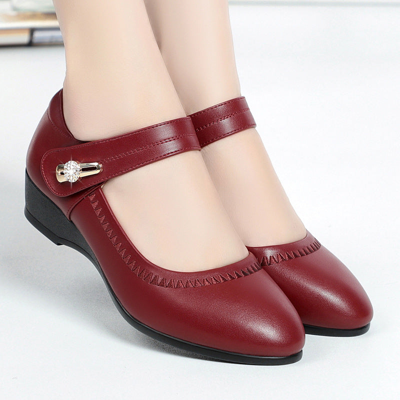 【35-41】Zapatos de piel suave con suela blanda y tacón de cuña antideslizantes para madres