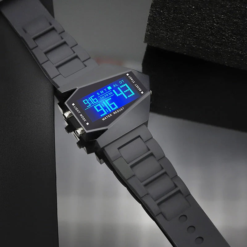 📢【Купи едно, получи едно безплатно】📢 50% отстъпка! ! ⏰ Креативен LED часовник „Пилот“ – футуристичен дизайн, цветен дисплей, идеалният модерен подарък за 2026 г. ✨