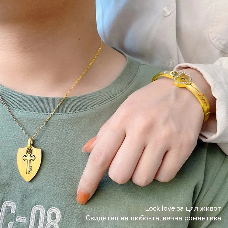 🔐💖🔑Заключете любовта и я подарете от сърце: любовна гривна с катинар + любовно колие с ключ, с кутия за бижута