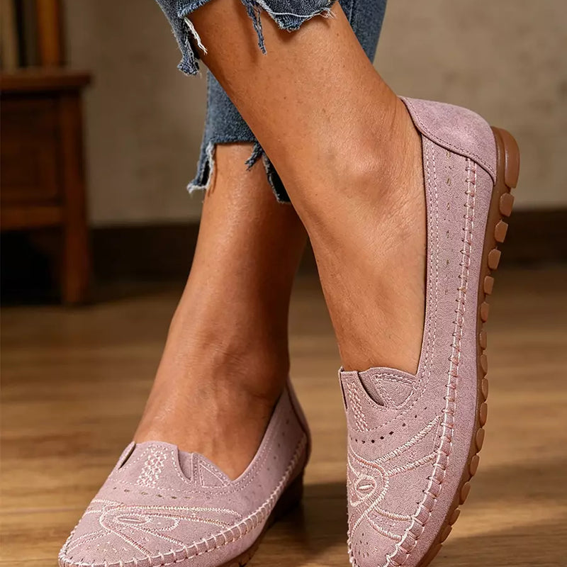 😍【36-43】Perforowane baleriny w stylu retro | Miękka podeszwa, codzienny komfort | Wsuwane, duże rozmiary