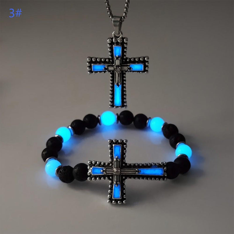 ✨Un conjunto de collar y pulsera retro de hip-hop únicos con una cruz, tachonada con diamantes de imitación y que brilla en la oscuridad.✨