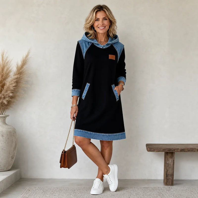 Nowa modna zimowa sukienka jeansowa z kapturem i wstawkami typu patchwork