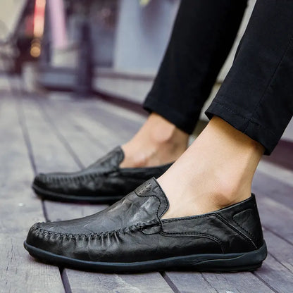 2026 Nowe modne skórzane buty na co dzień dla mężczyzn