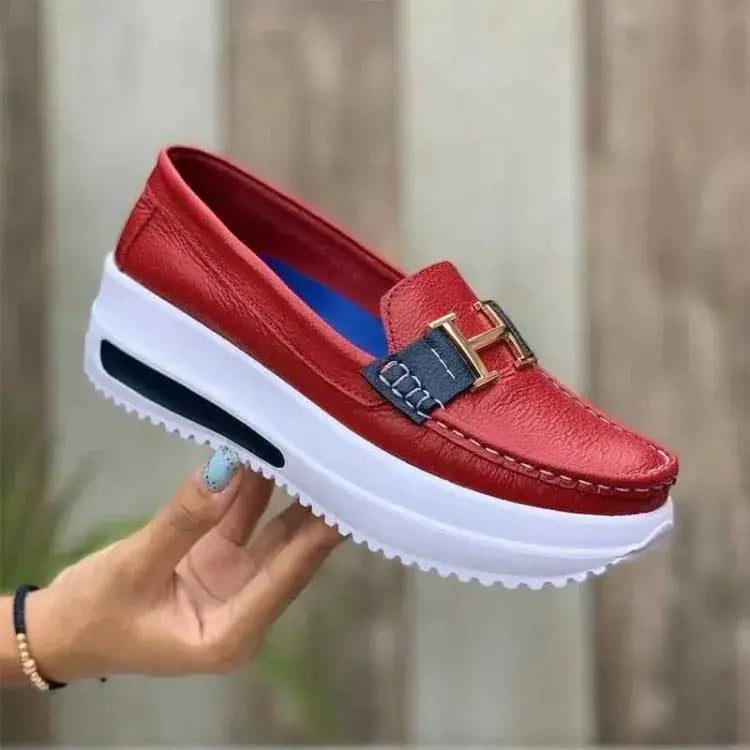 【35–43】Damskie mokasyny na platformie – duże rozmiary, metalowa klamra, casualowy styl
